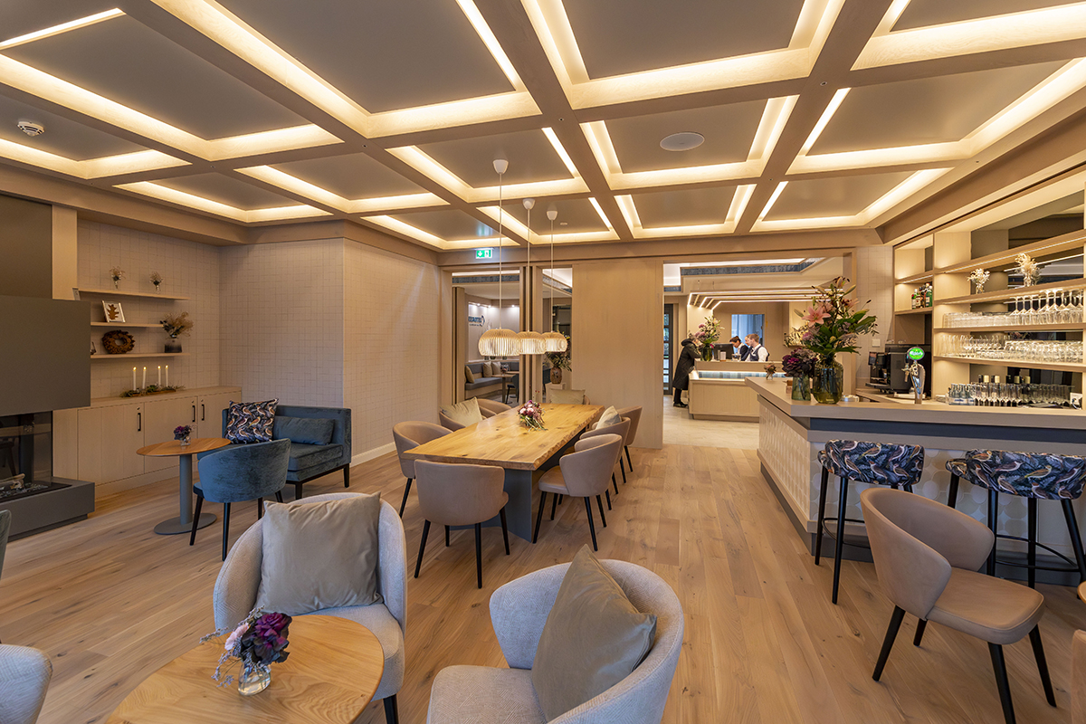 Blick in die SeeHotel Bar